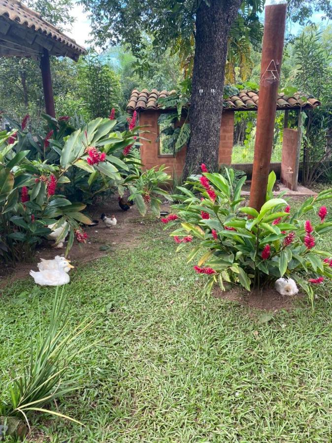 Chales Na Roca Pirenópolis Buitenkant foto